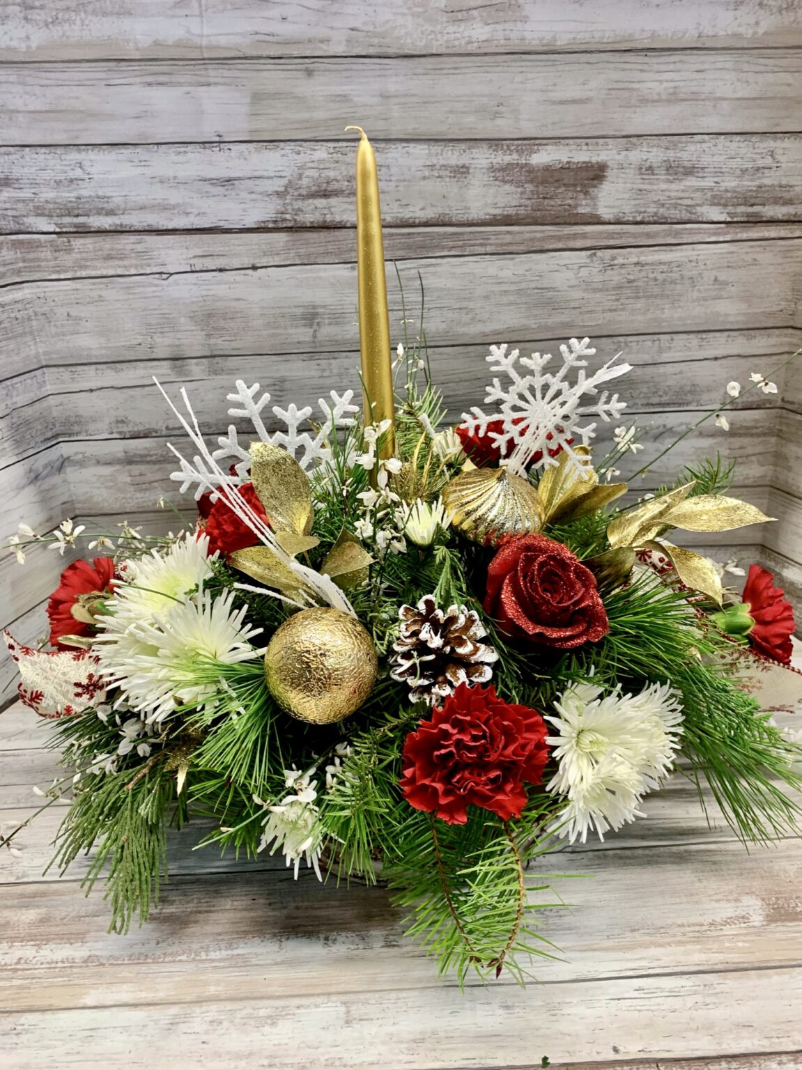 Golden Winter Radiance Centerpiece