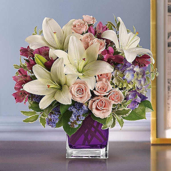 Teleflora's Garden Romance