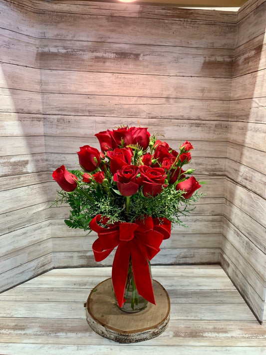 Holiday Romance Dozen Rose